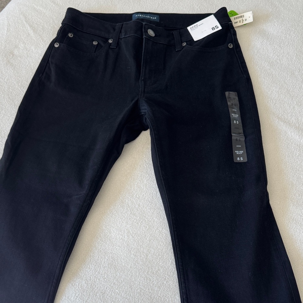 Aeropostale mid rise boot stretch Black Jeans Sz 8 Short
NWT